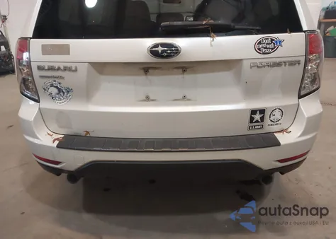 2010 Subaru Forester 2.5X Premium из США, поврежденный, VIN JF2SH6CC9AH736045